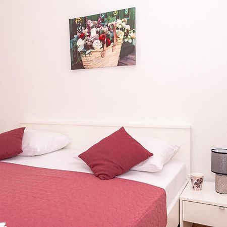 Apartment Plemic Pag Town Exterior foto