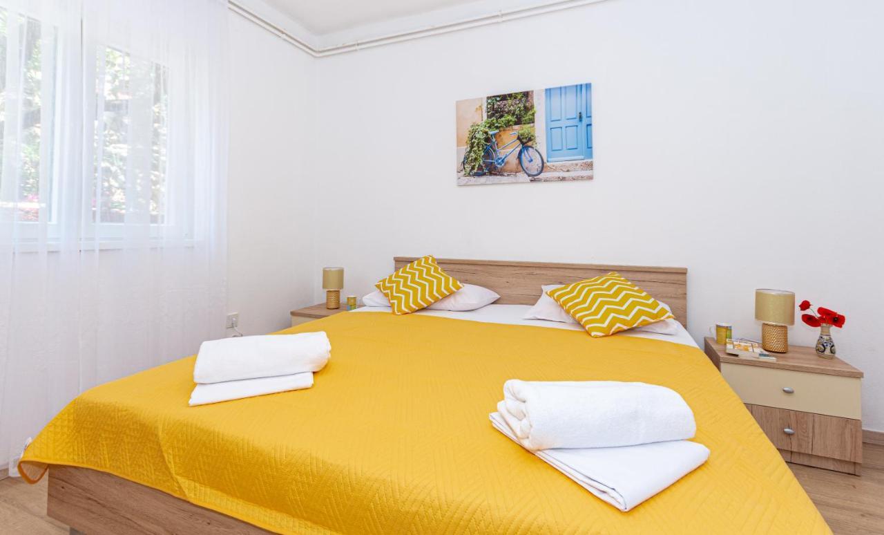 Apartment Plemic Pag Town Exterior foto